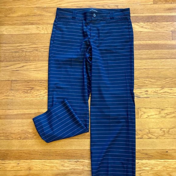 Banana Republic Logan Mid rise Menswear-inspired Cropped Pant 4 - Picture 4 of 10